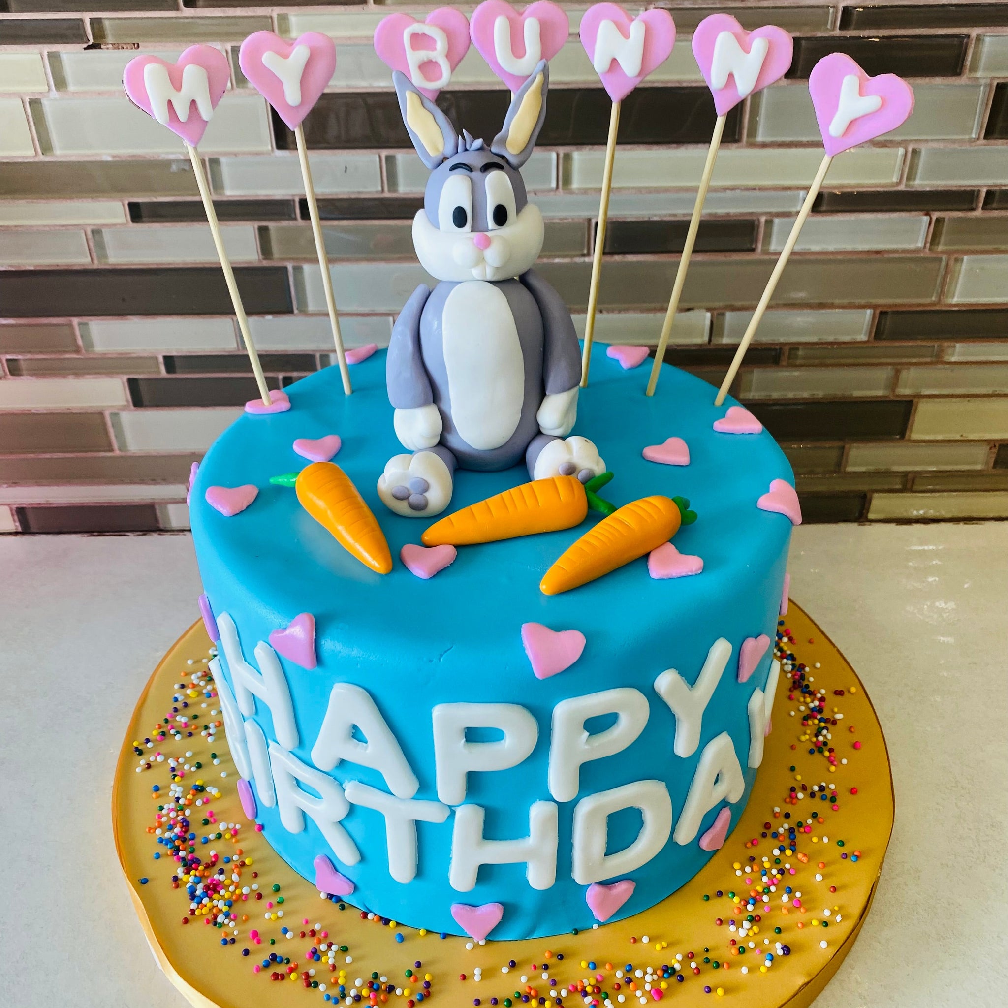 MY BUNNY FONDANT CAKE