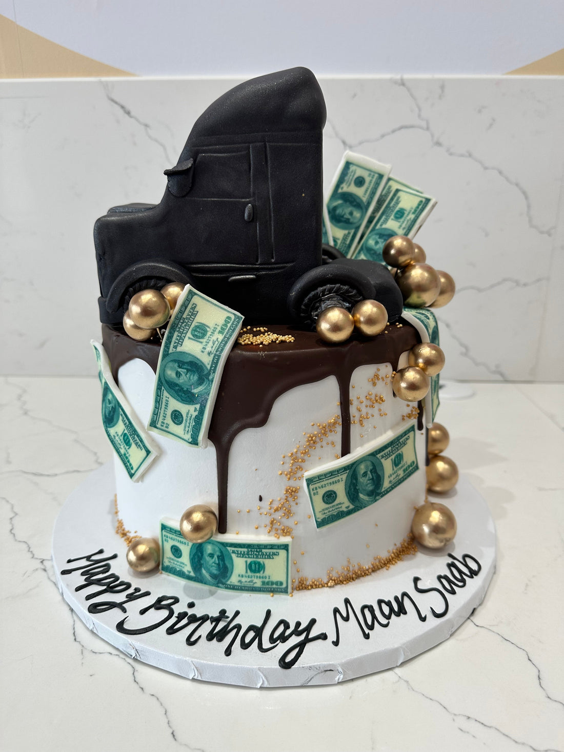 TRUCK & DOLLAR CREAM CAKE