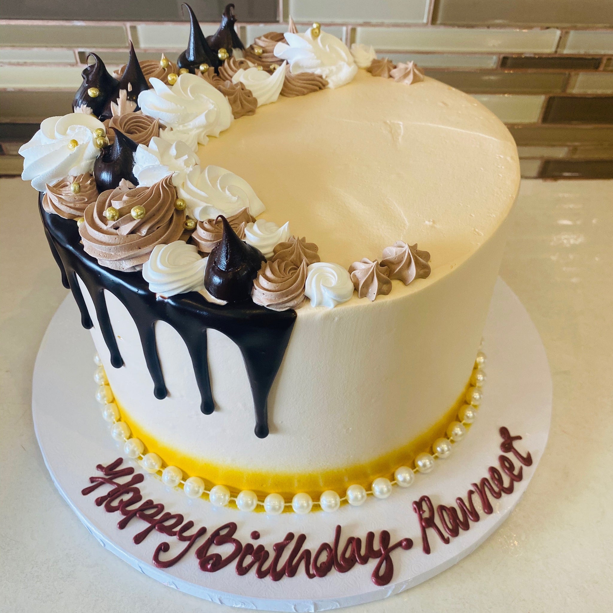 Jassi Drizzle Birthday Cake