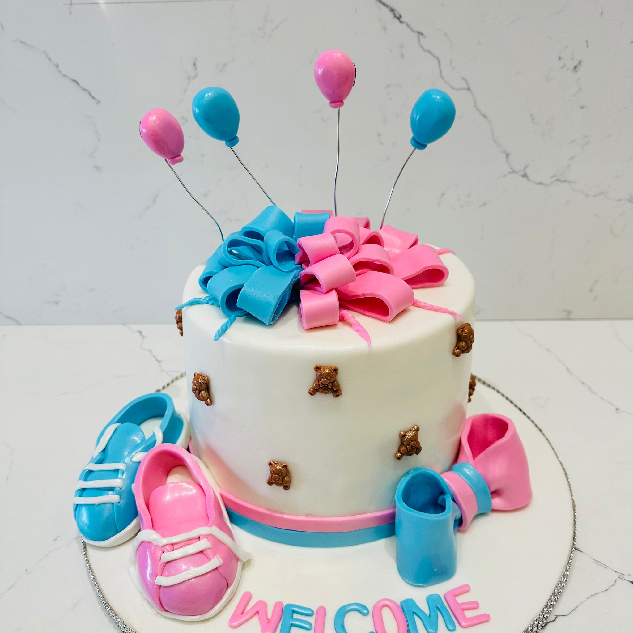 GENDER NEUTRAL BOOTY BABY SHOWER CAKE