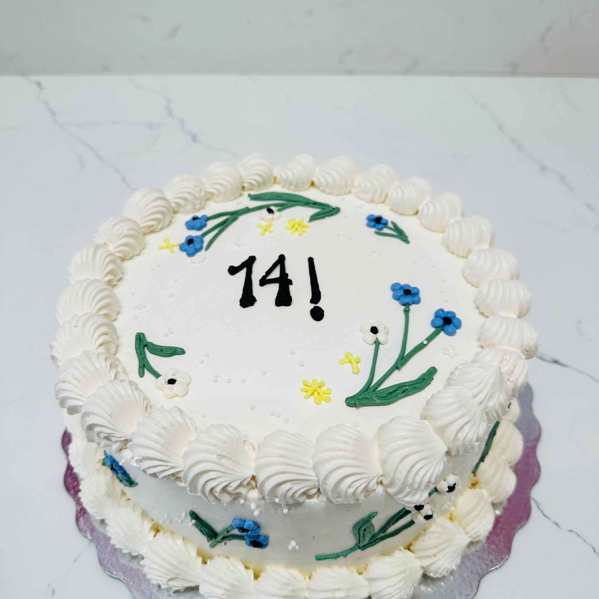 IVORY LIL FLOWER CAKE