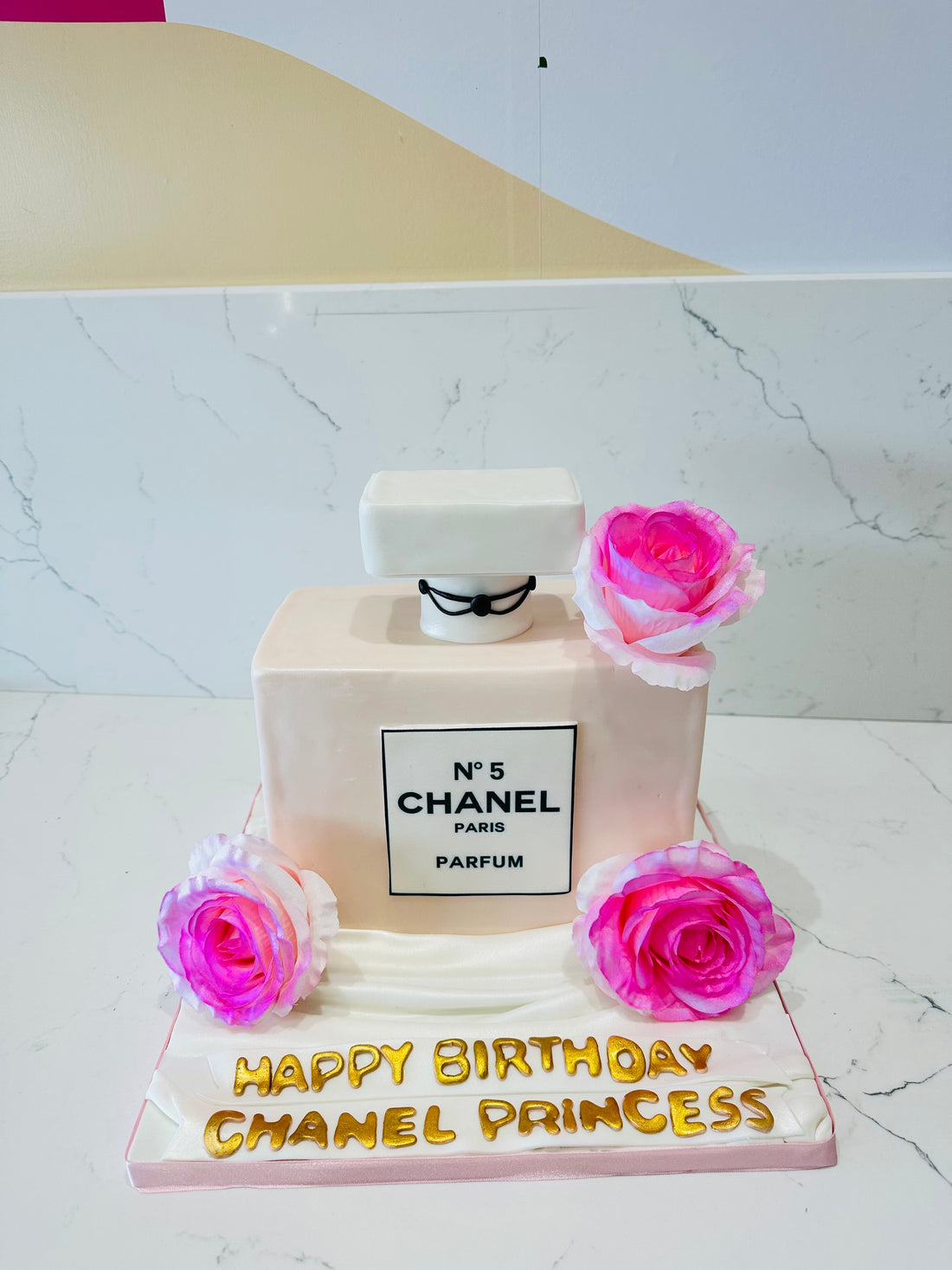 CHANEL PERFUME MOLDED FONDANT CAKE