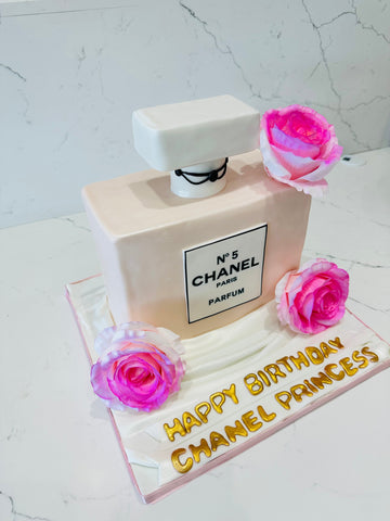 CHANEL PERFUME MOLDED FONDANT CAKE