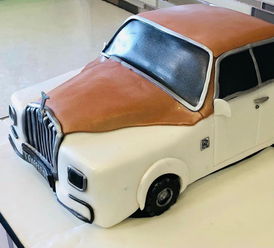 ROLLS-ROYCE 3D MOLDED CAR CAKE