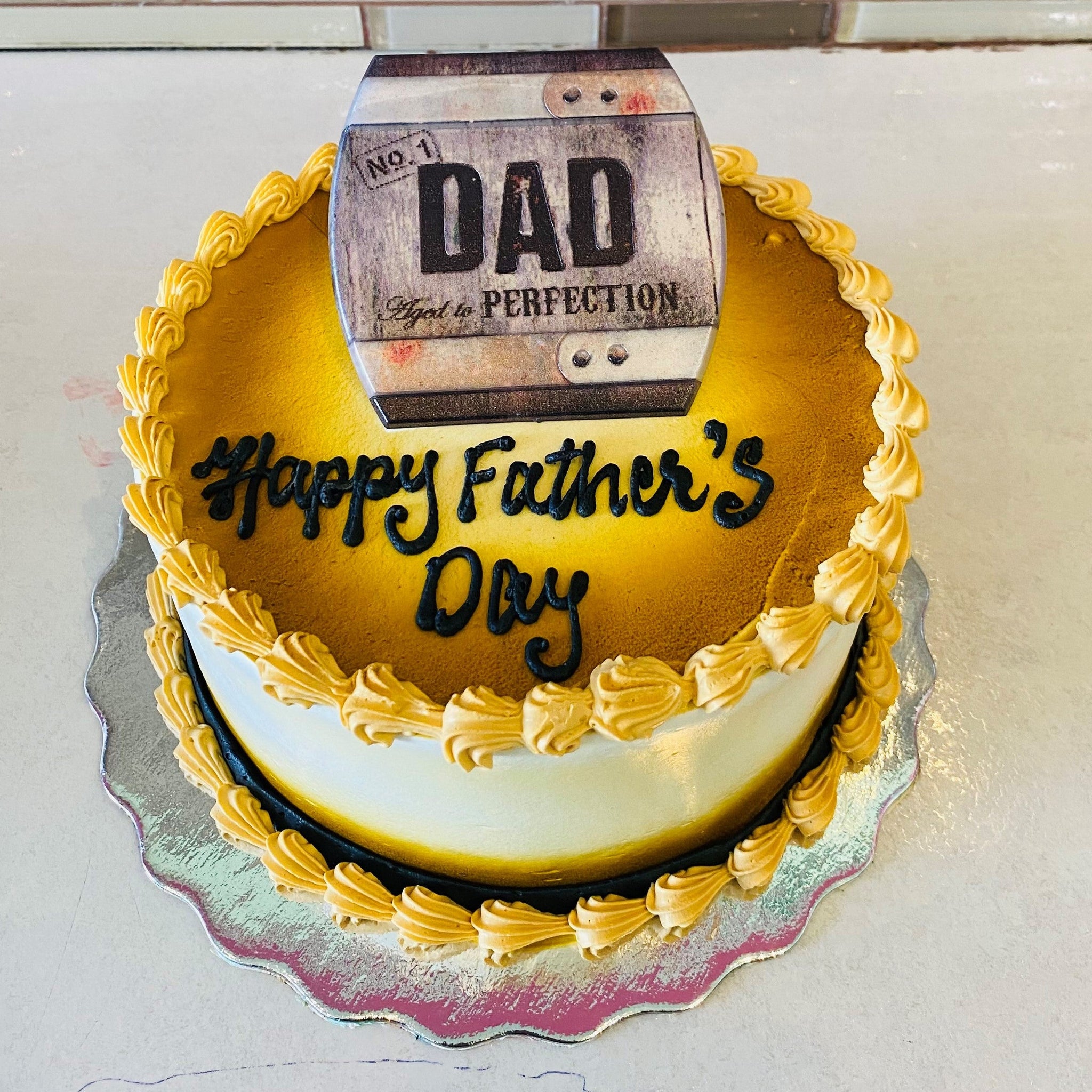 BARREL FATHERS DAY CAKE