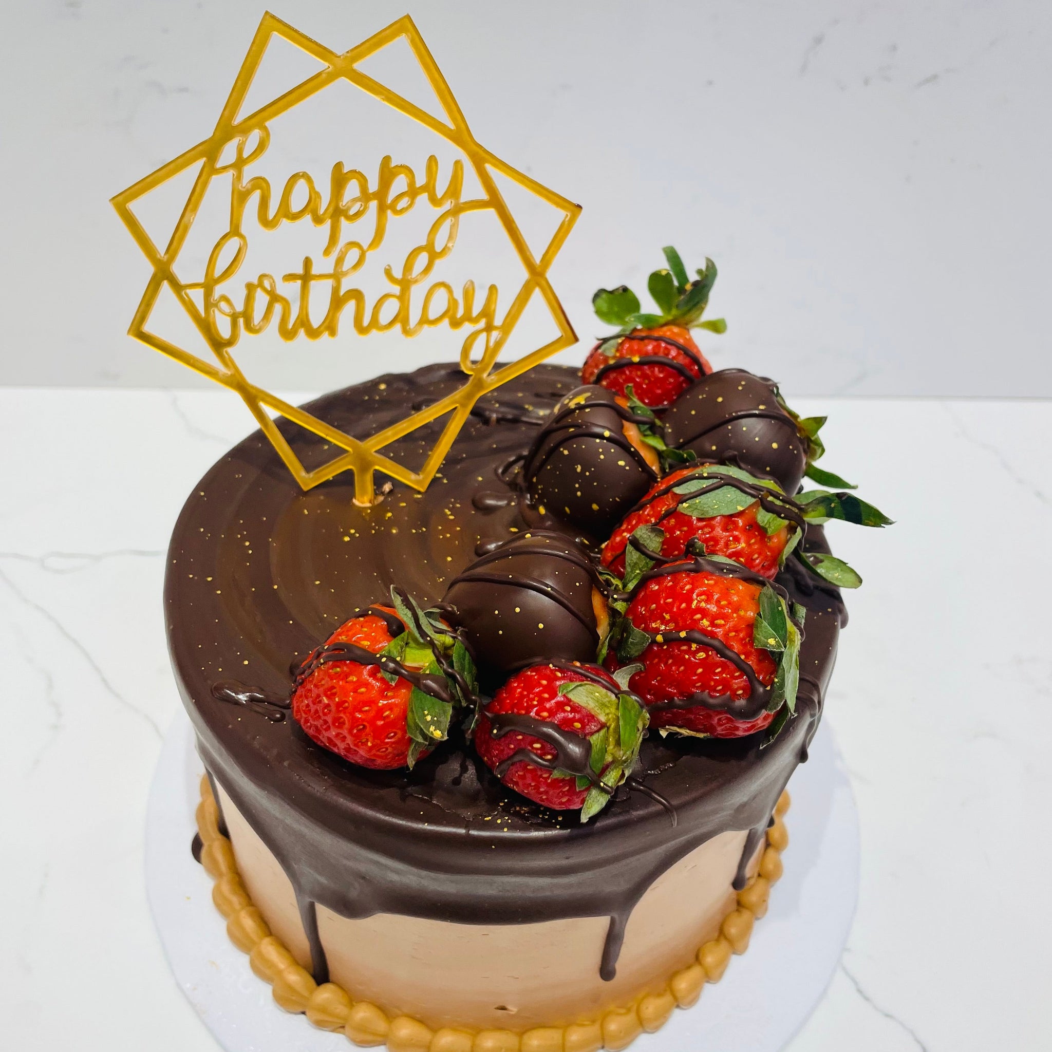 Valentine strawberry & choco cake