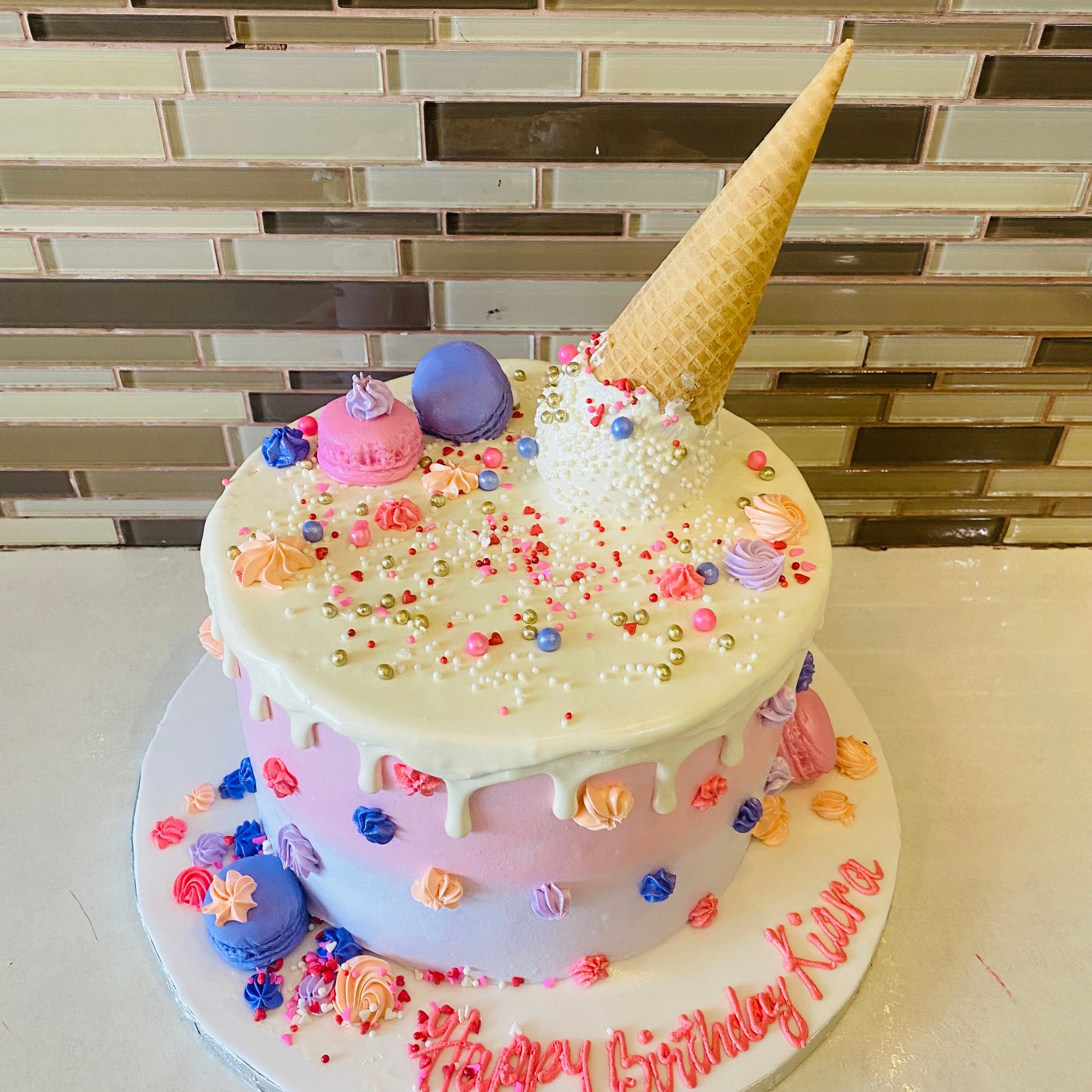 KIARA ICE-CREAM CONE CAKE