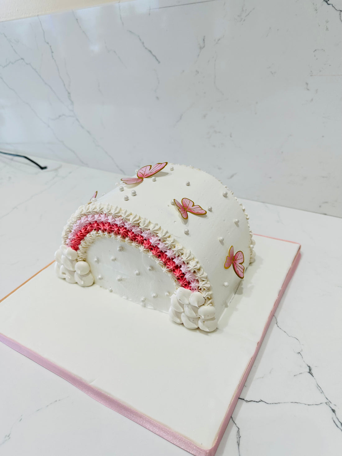 IVORY BUTTERFLY ARCH CAKE