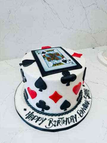 KING CARD FONDANT CAKE