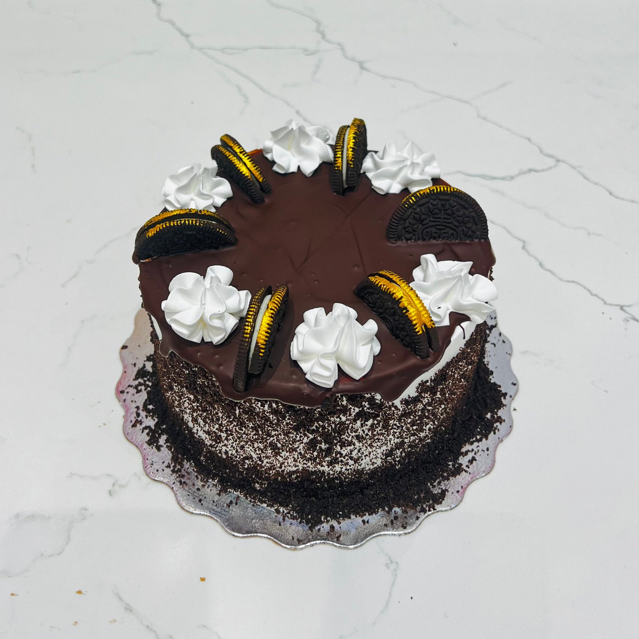 8" Round Cake Regular -Choco Oreo