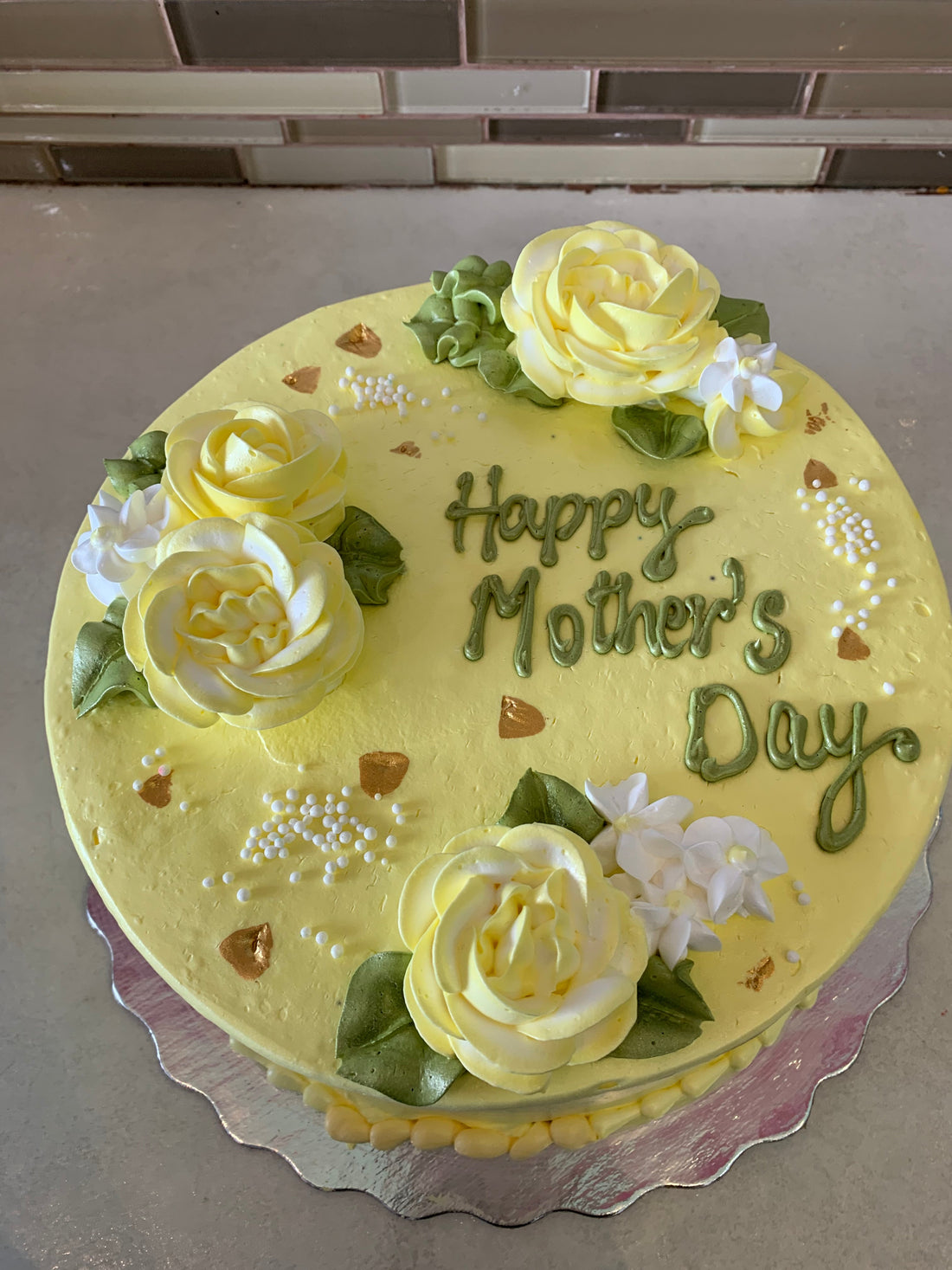 ROSE FLOWER MOTHERS DAY CAKE