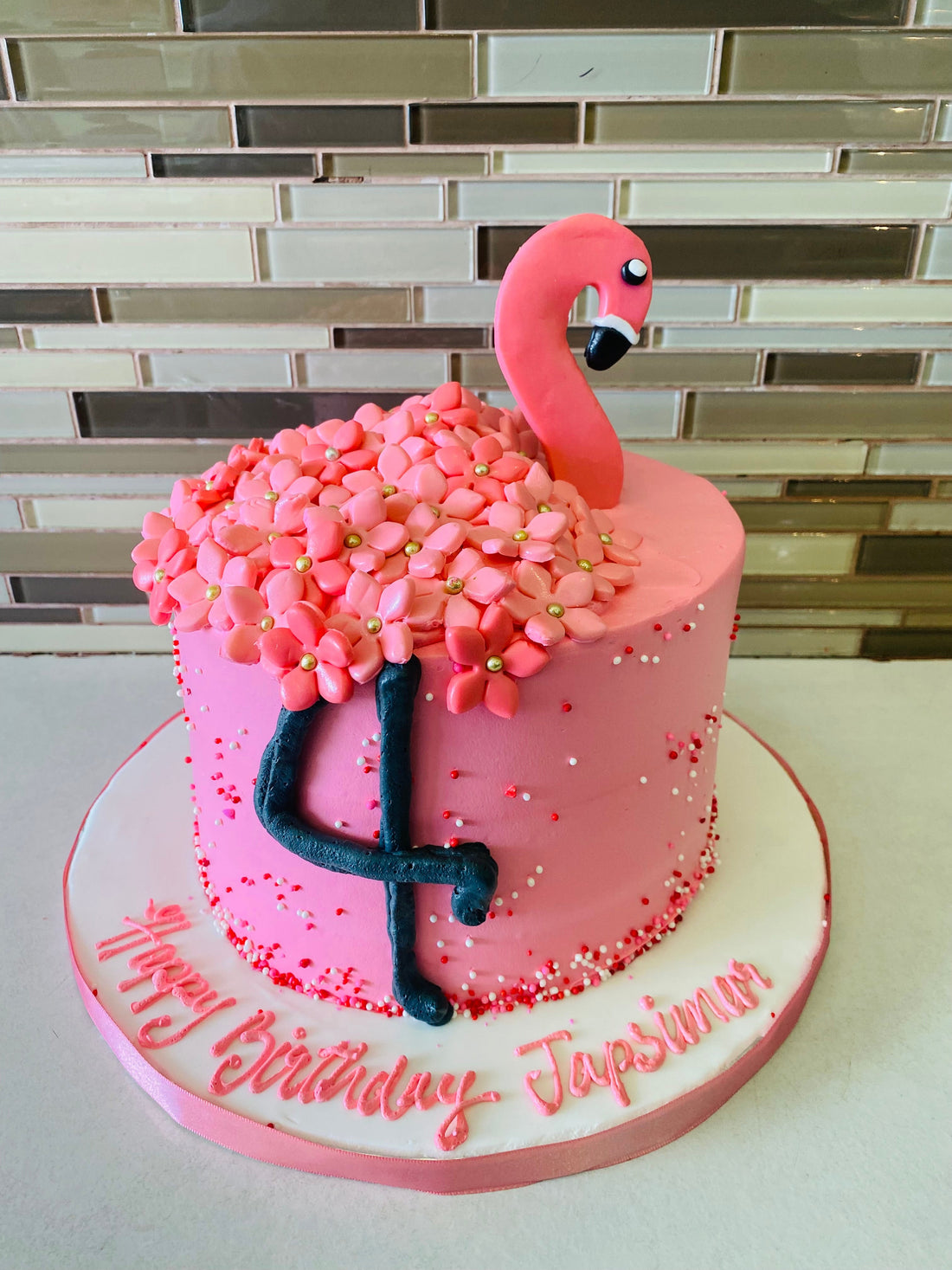 FLAMINGO CREAM CAKE