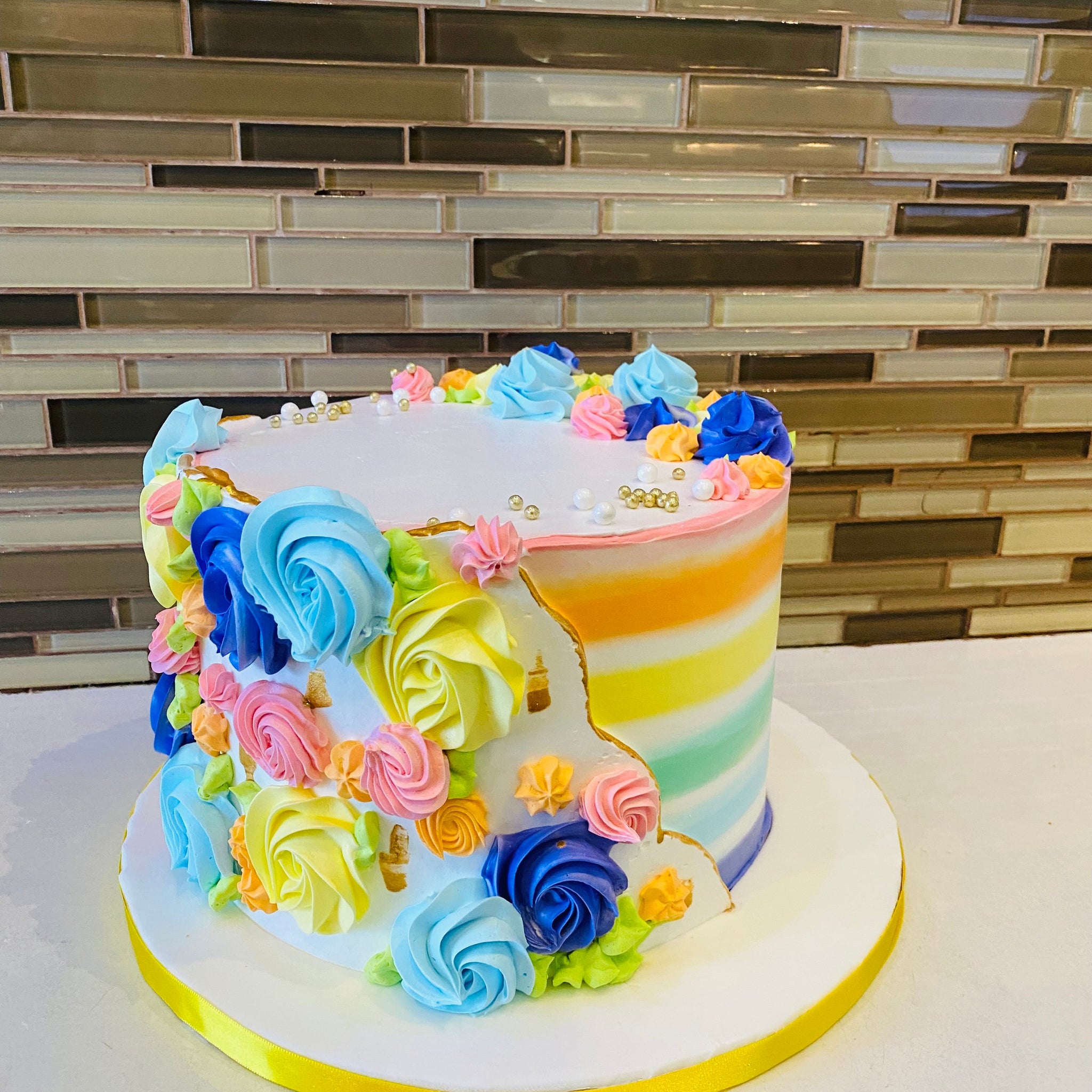 RAINBOW THEME CAKE