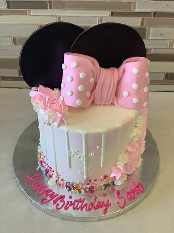 MINNIE DRIZZLE CAKE