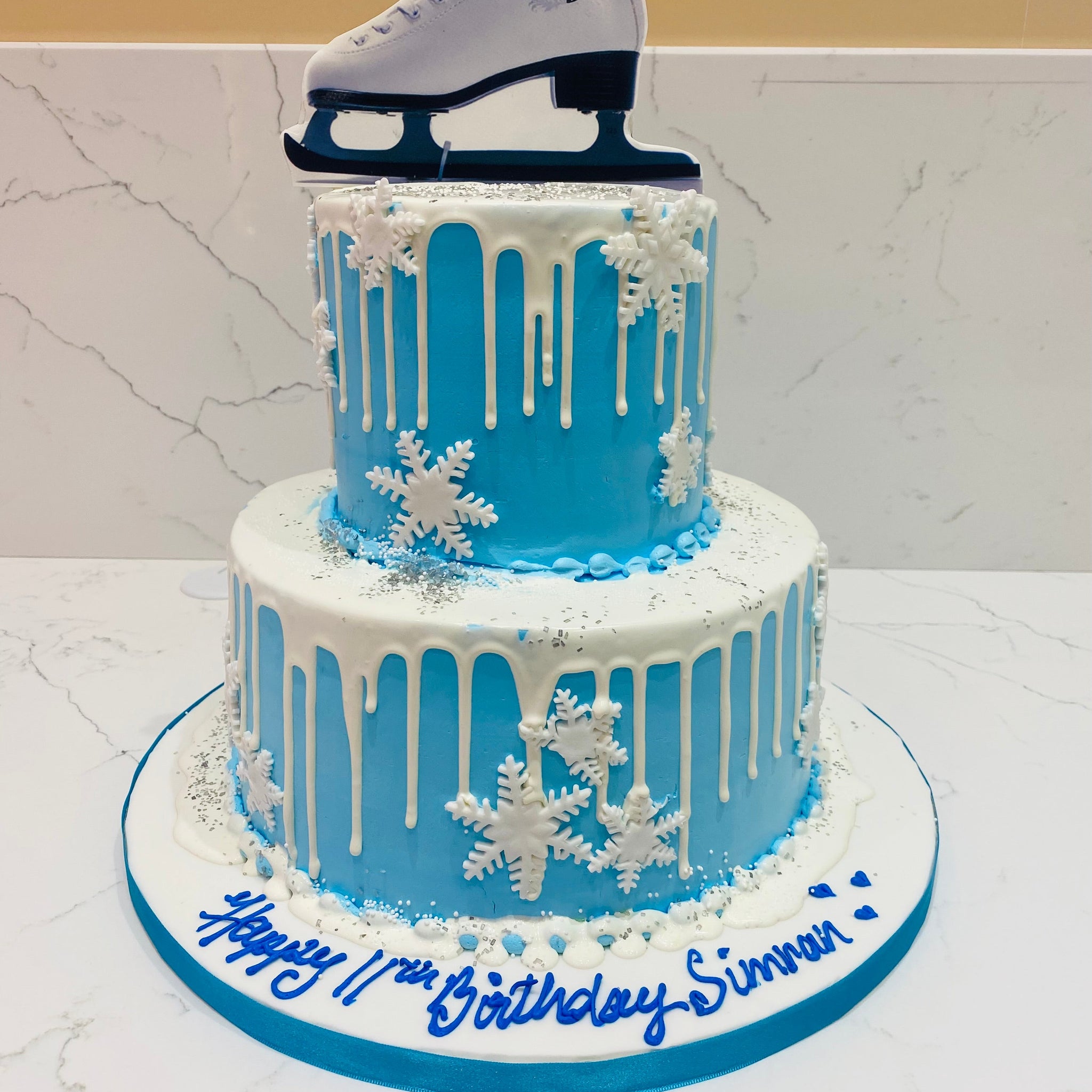 WINTER SKATE SHOE CREAM CAKE