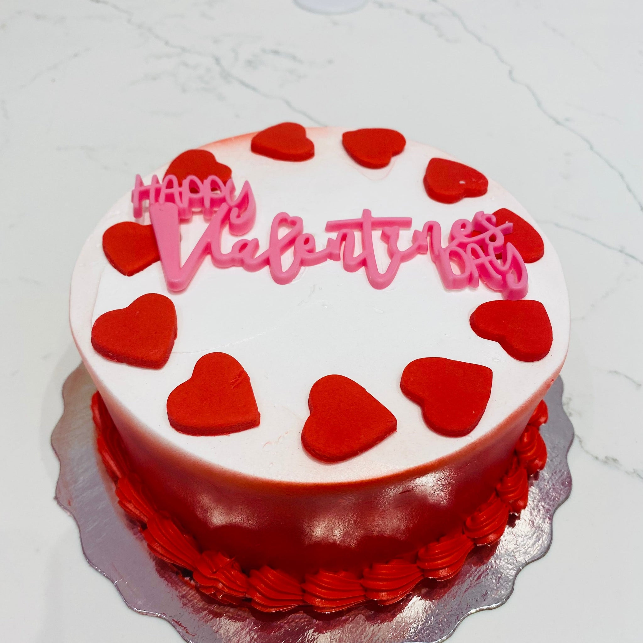 RED HEARTS VALENTINES CAKE