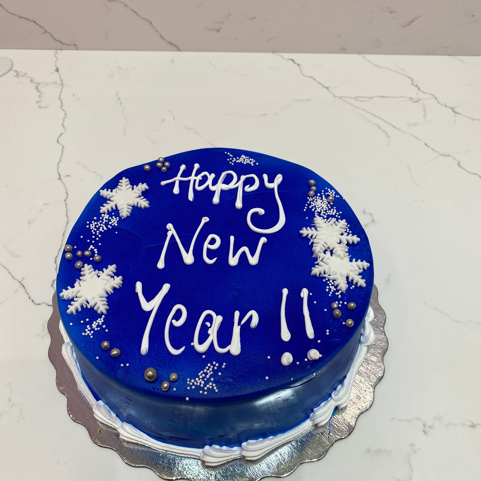 BLUE NEW YEAR SNOWFLAKES CAKE