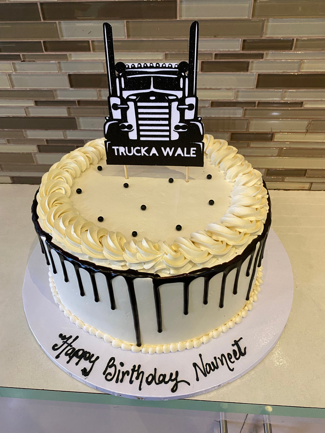 CREAM TRUCK CAKE