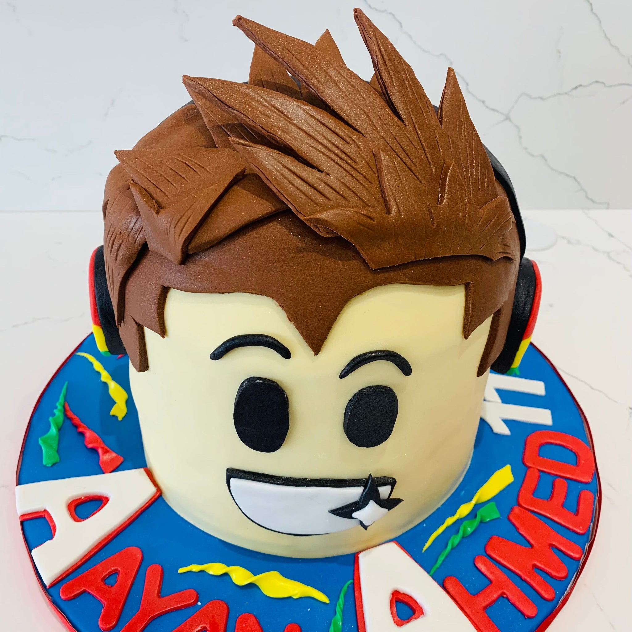 ROBLOX MOLDED FONDANT  CAKE