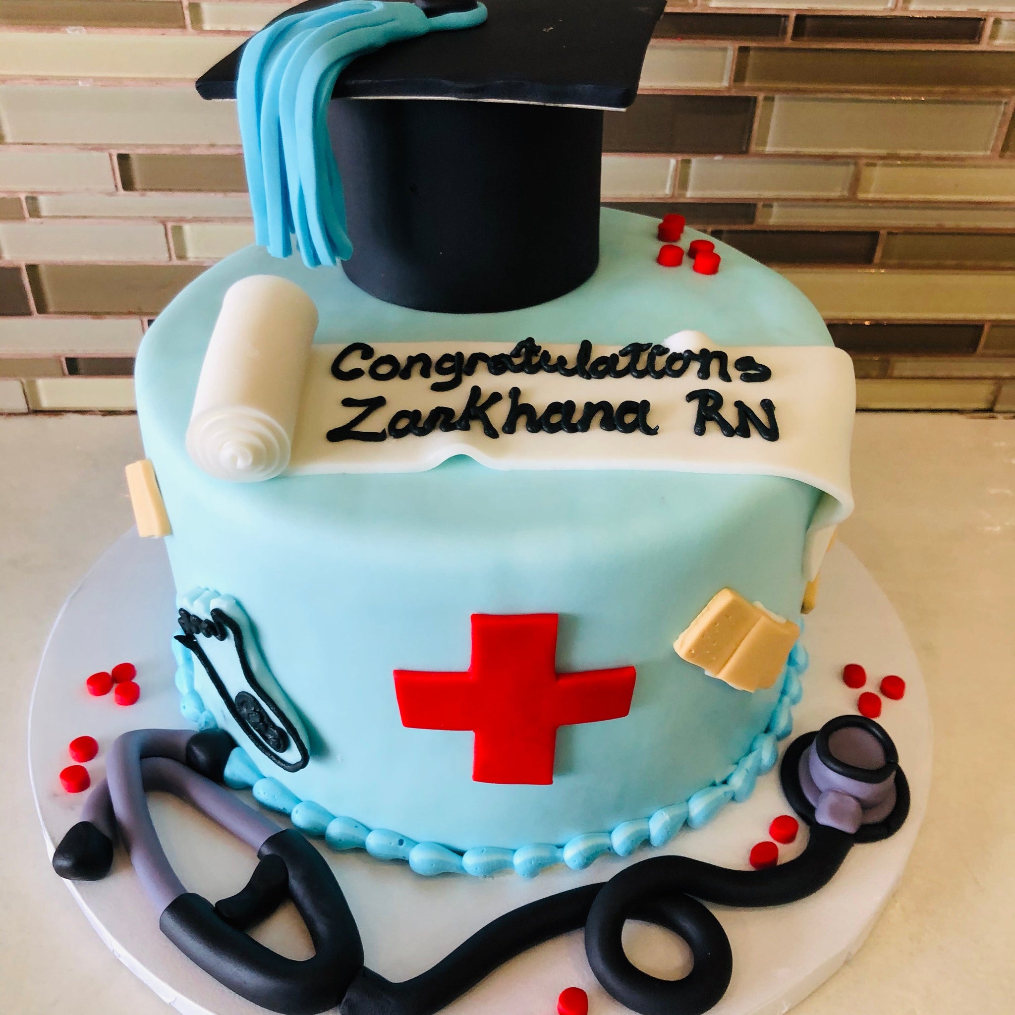 DOCTOR GRADUATION FONDANT BIRTHDAY CAKE