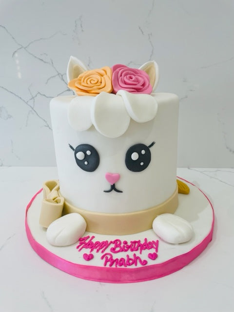 CAT FONDANT BIRTHDAY CAKE