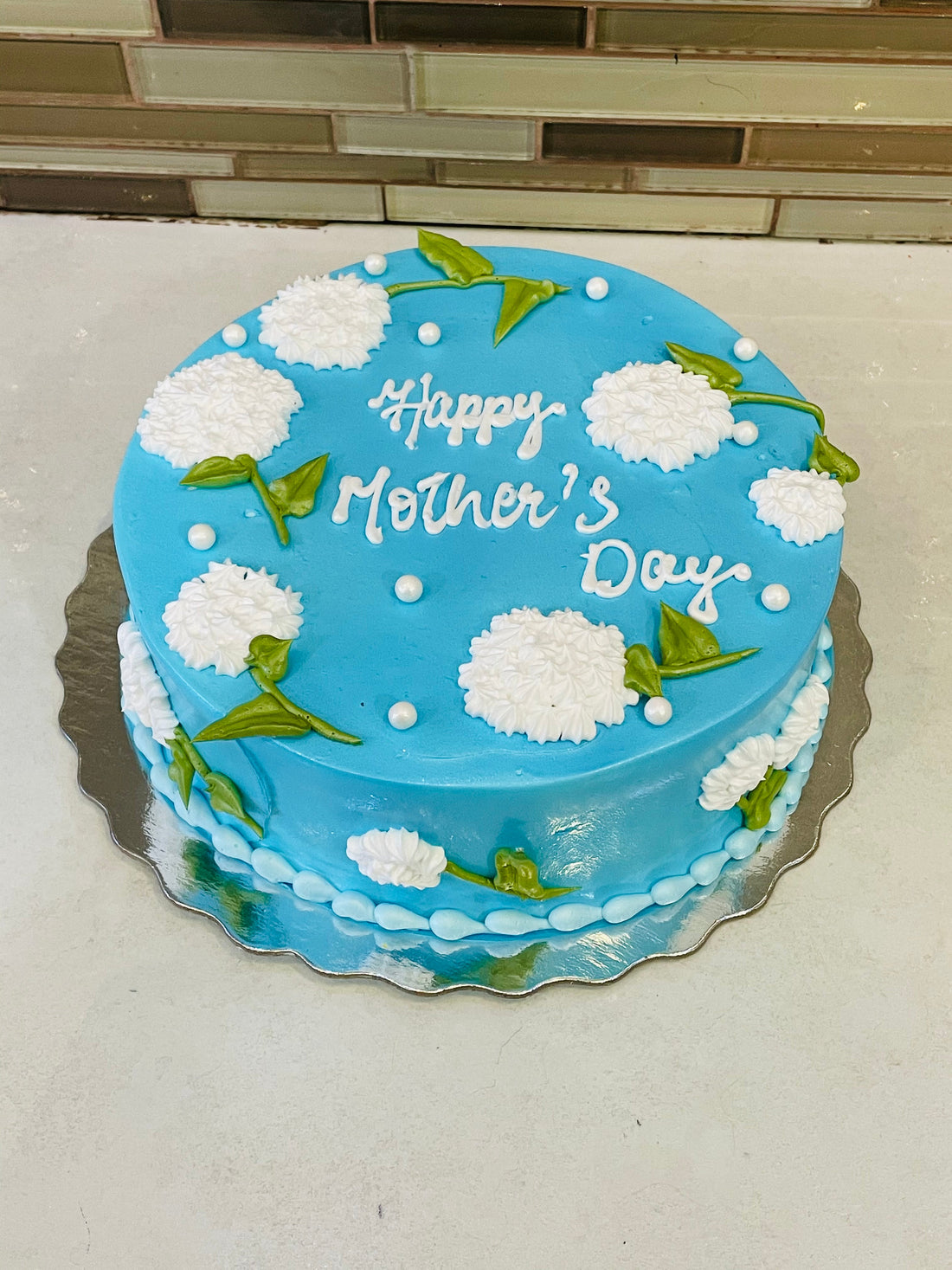 BLUE & WHITE MOTHERS DAY CAKE