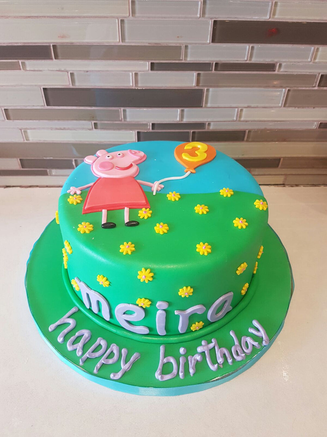 Meira Peppa Pig Fondant Cake