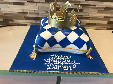 Darien Pillow Crown Cake