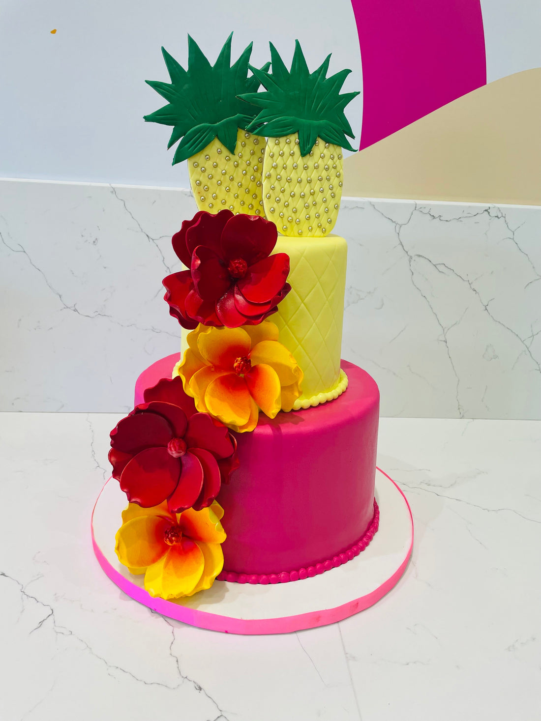 STACY PINEAPPLE FONDANT CAKE