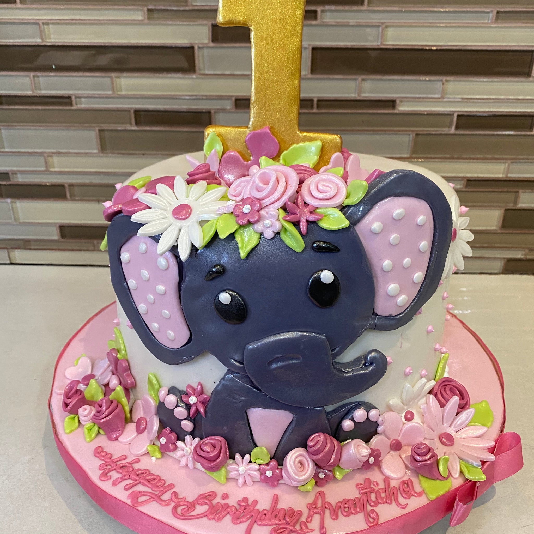 ELEPHANT FONDANT CAKE