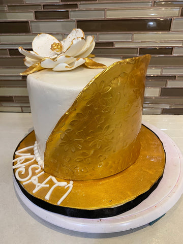 IVORY & GOLD CRUST FONDANT CAKE