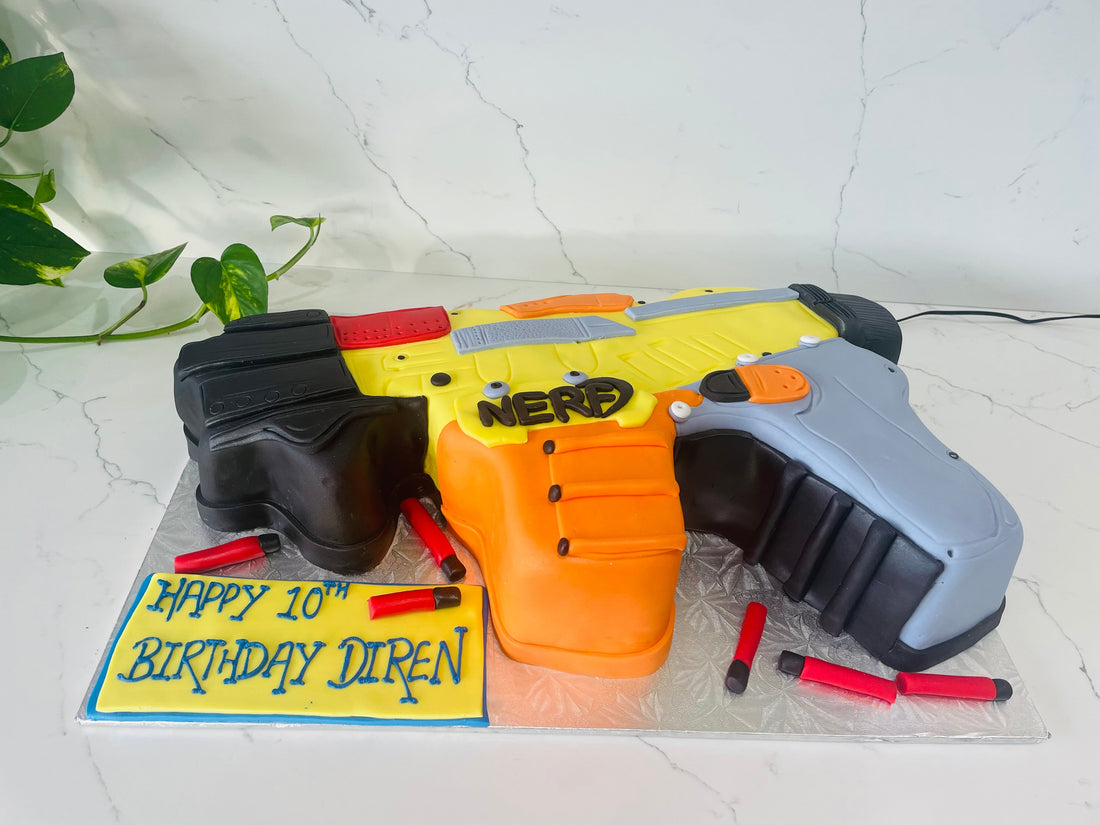 NERF GUN FONDANT MOLDED CAKE