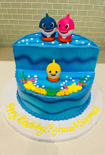 BABY SHARK STAGE CAKE