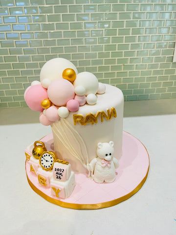 BABY BEAR BALLOON FONDANT CAKE