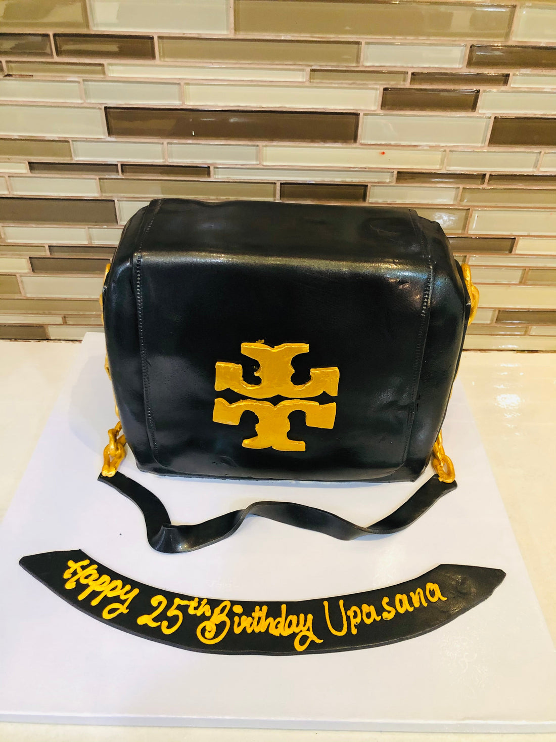 TORY BURCH FONDANT BAG CAKE