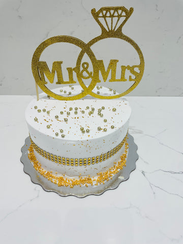 WHITE & GOLD MR. & MRS. CAKE