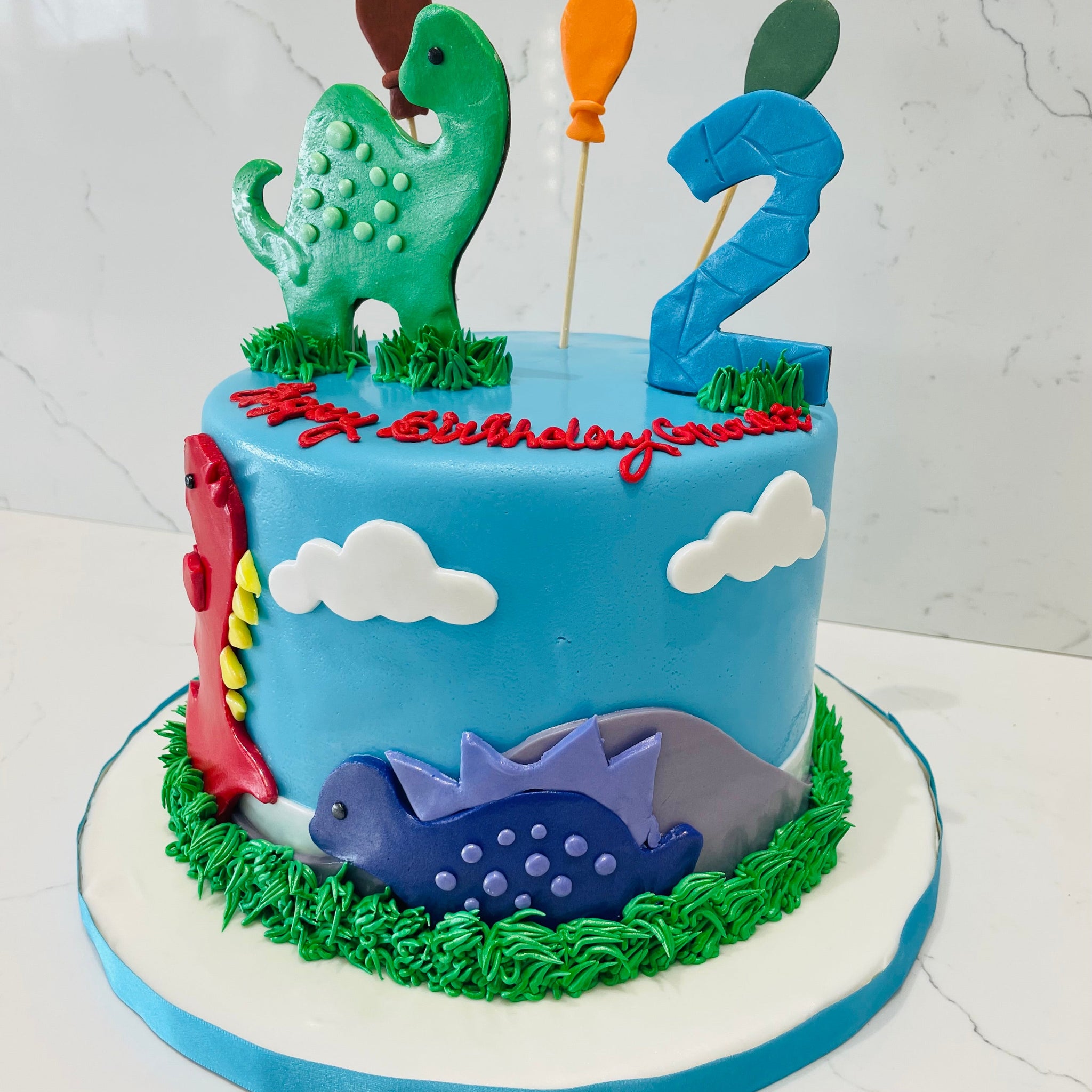 DAMON DINOSAUR FONDANT CAKE