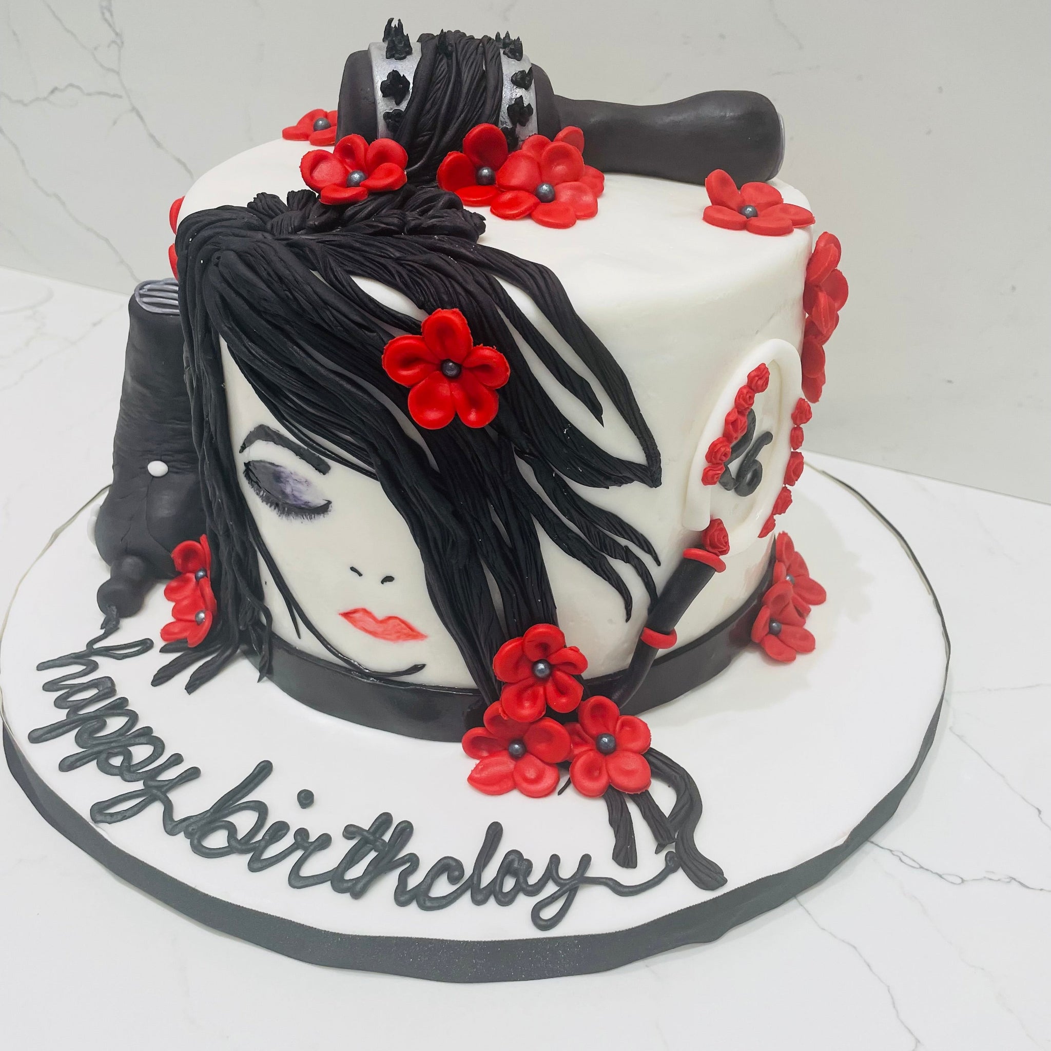 HAIRSTYLIST FONDANT CAKE