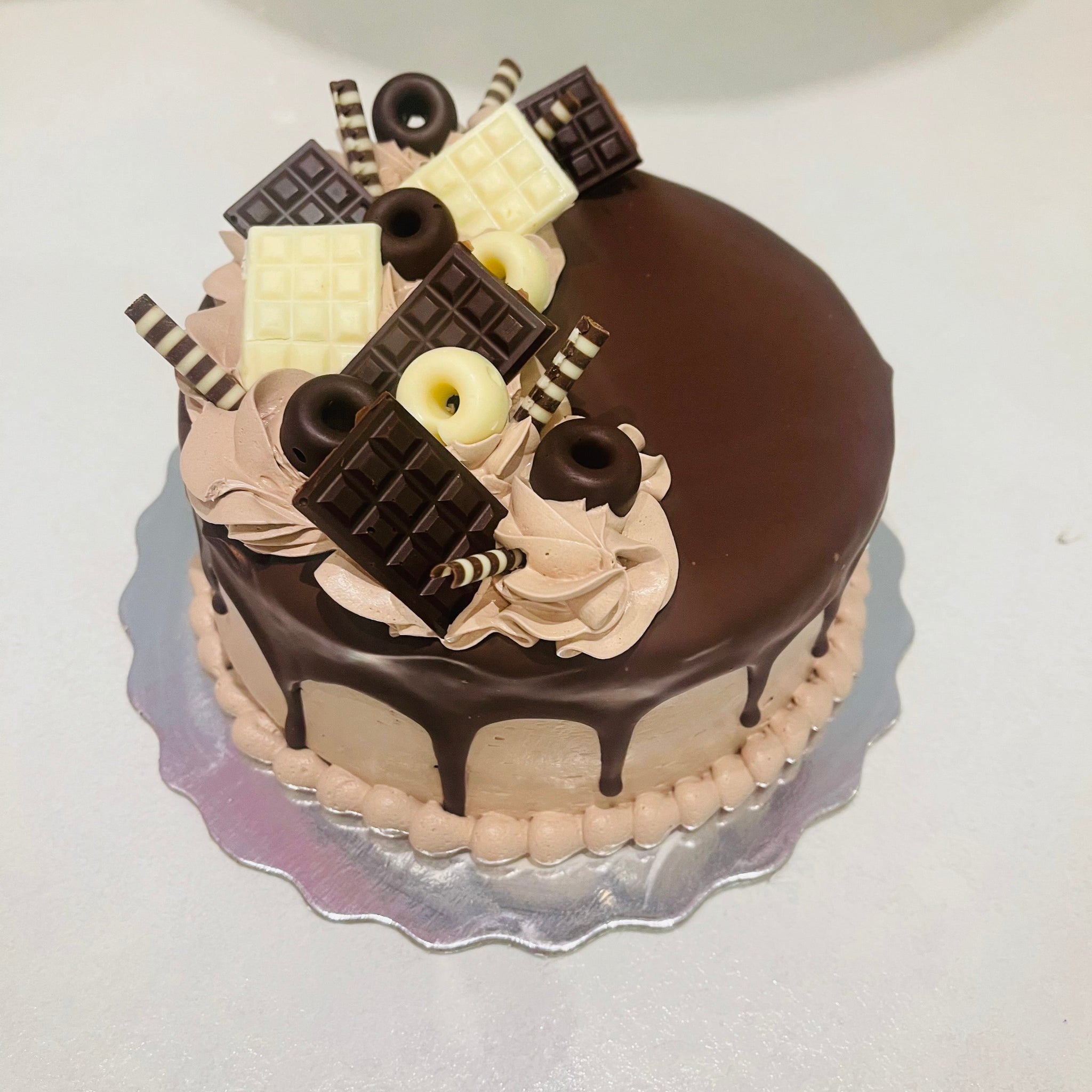 HEMISH CHOCOLATE BIRTHDAY CAKE