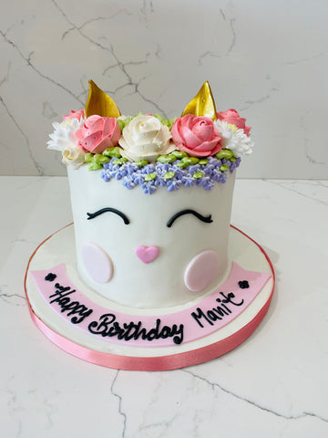 PINK UNICORN FONDANT CAKE