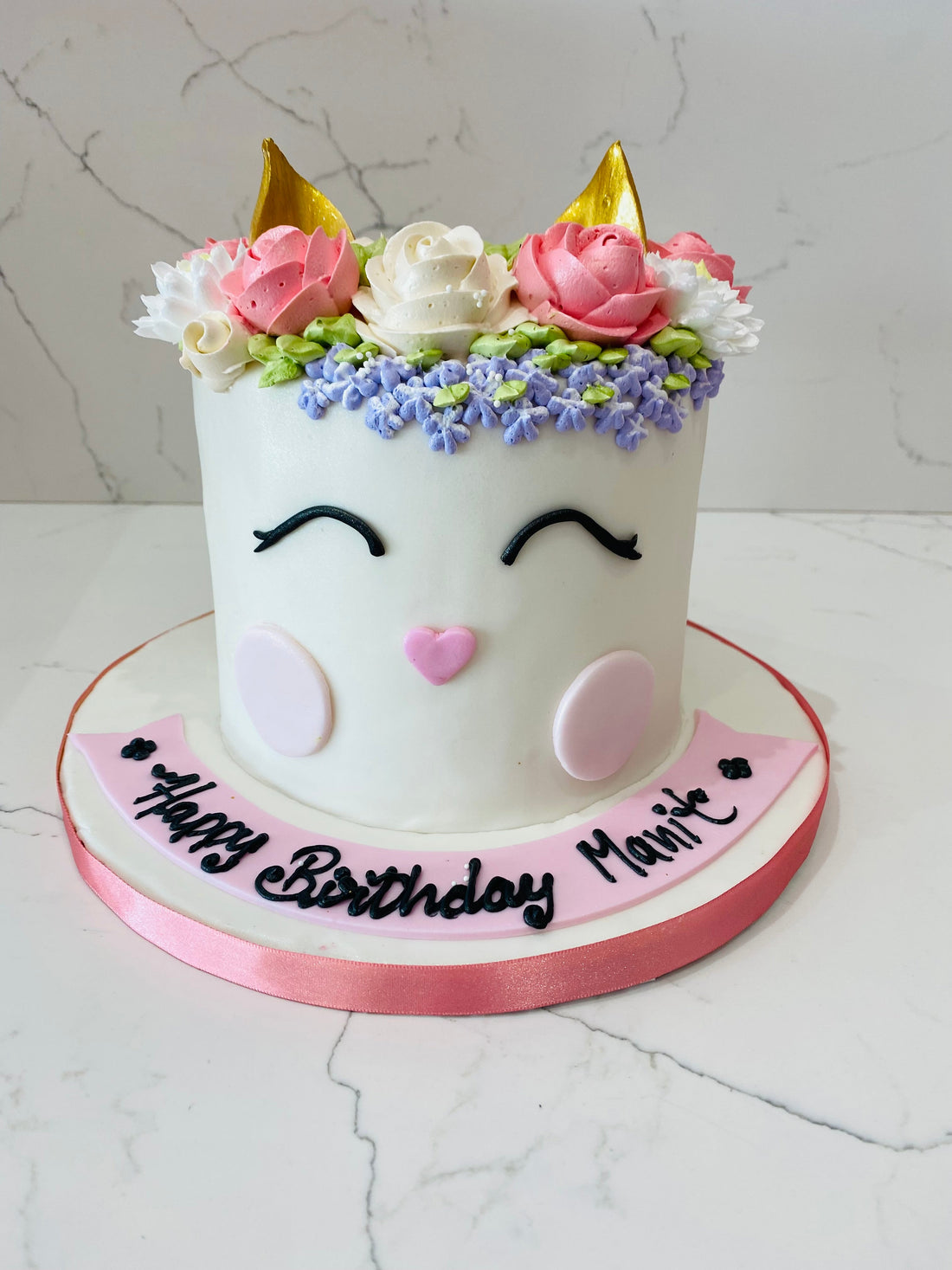 PINK UNICORN FONDANT CAKE