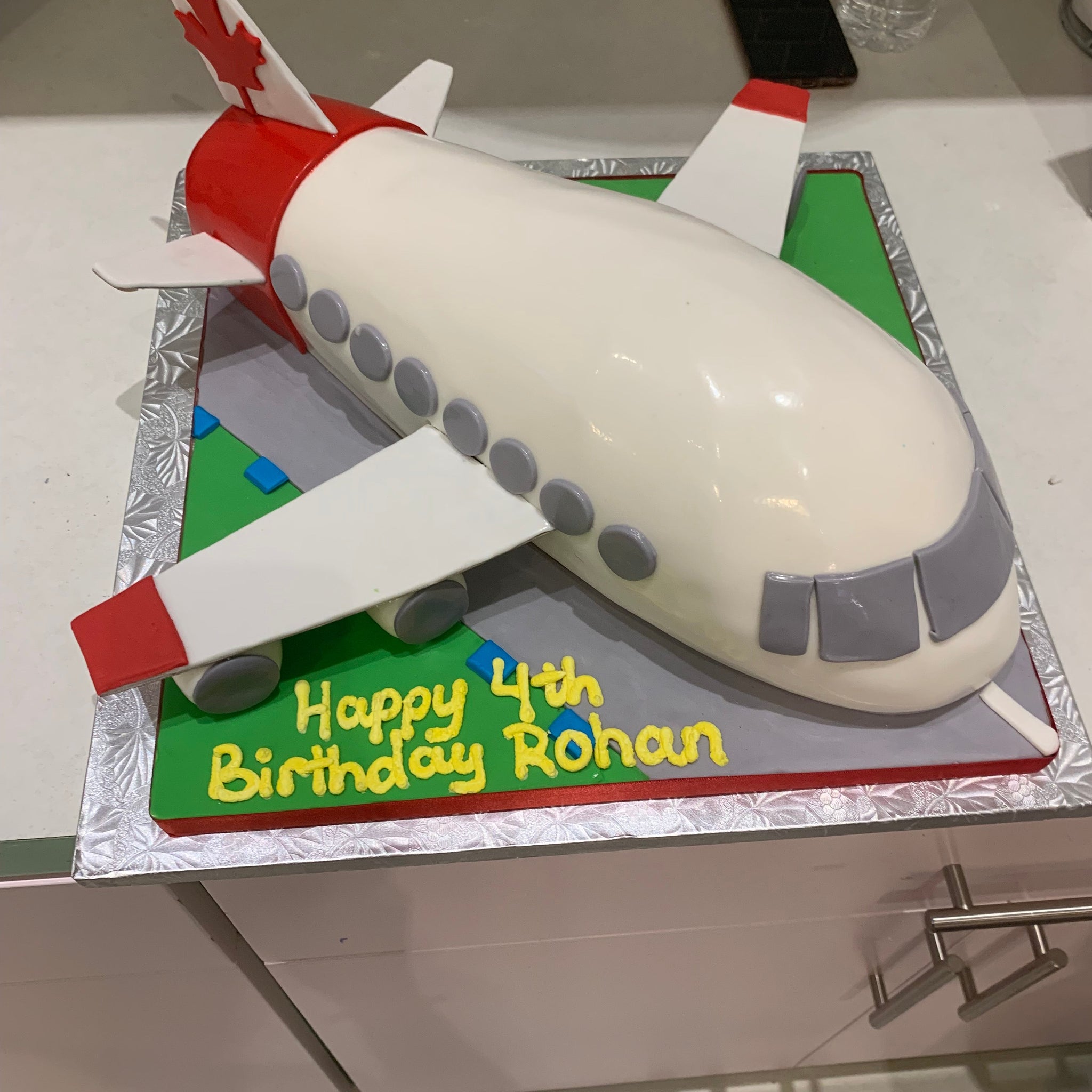 Aeroplane Fondant cake