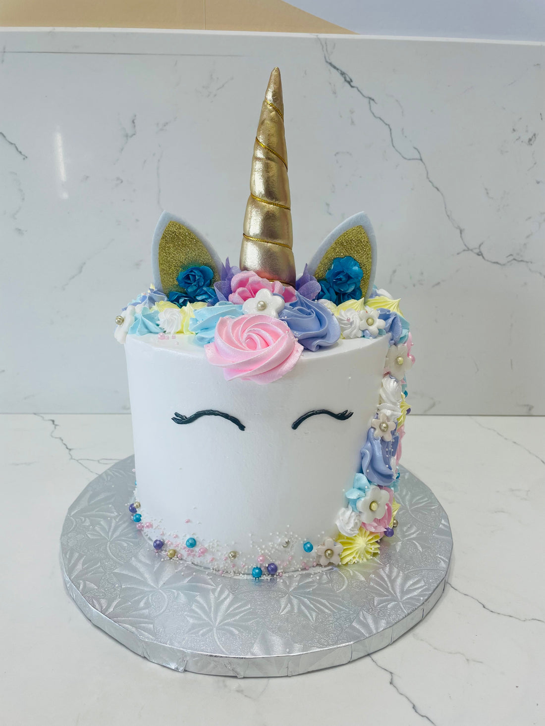 PASTEL UNICORN CREAM CAKE