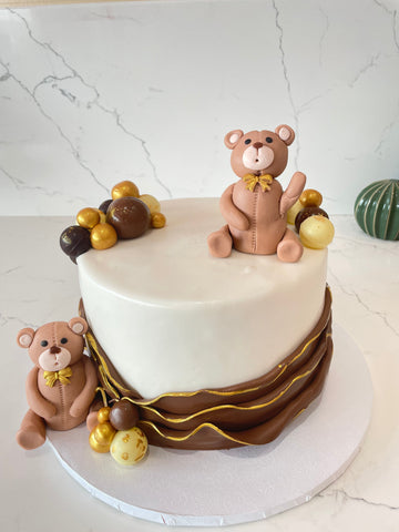 TEDDY BEAR RUFFLE FONDANT CAKE