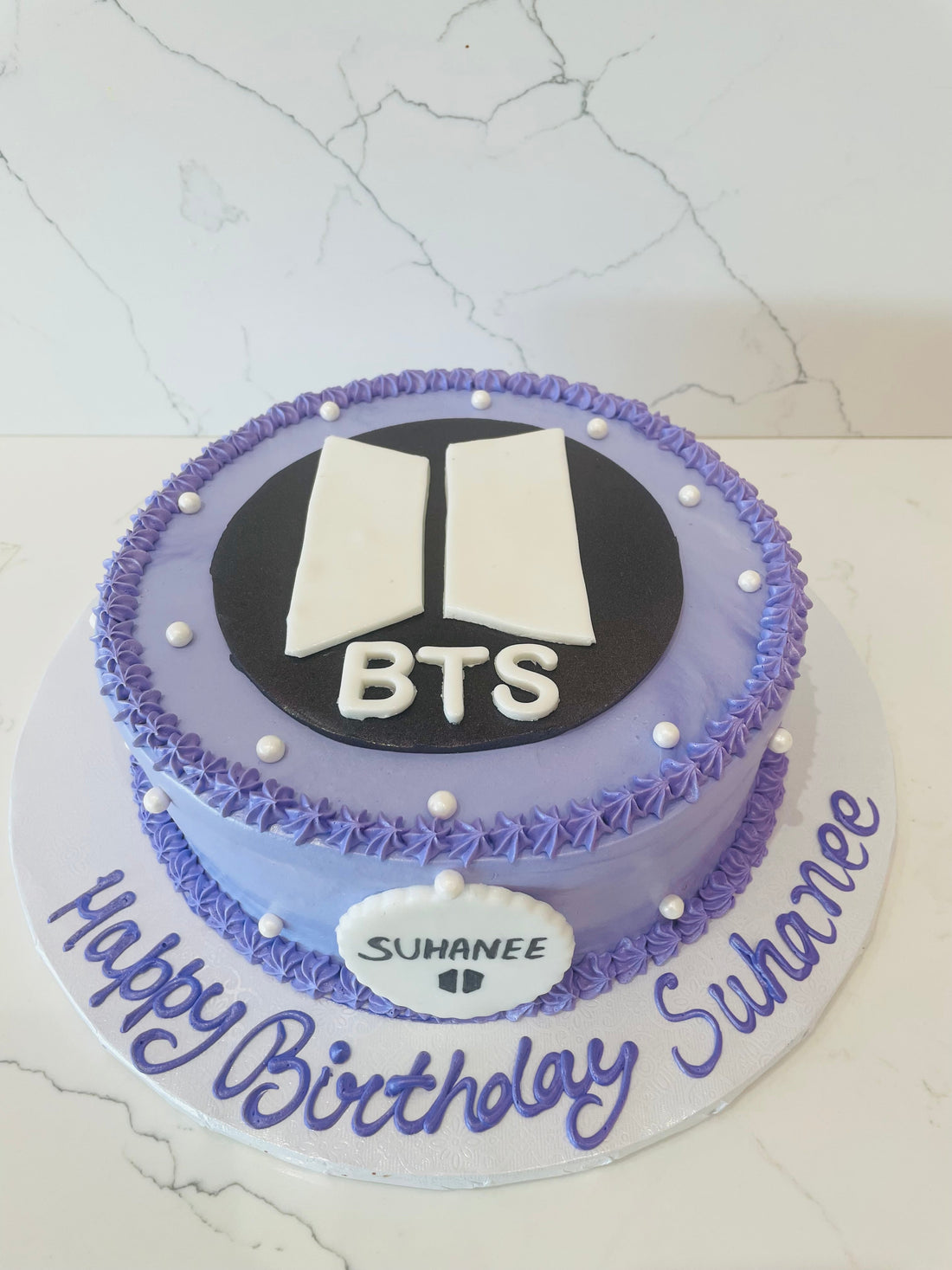 BTS Cream Cake