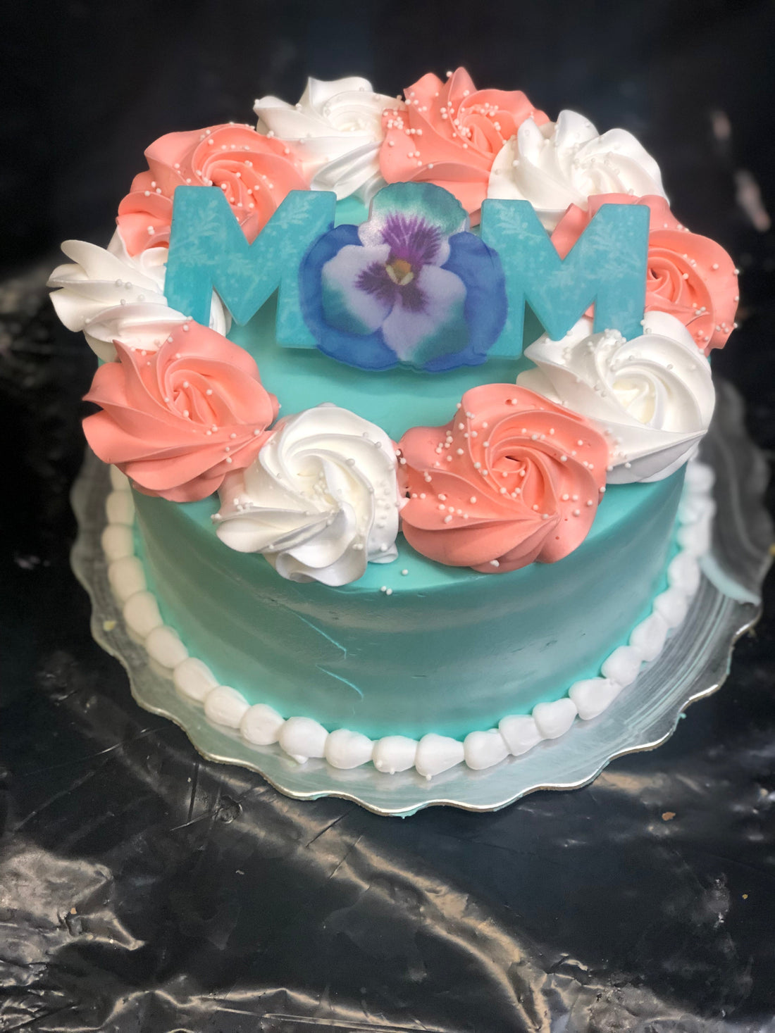 MOM mothers day cake