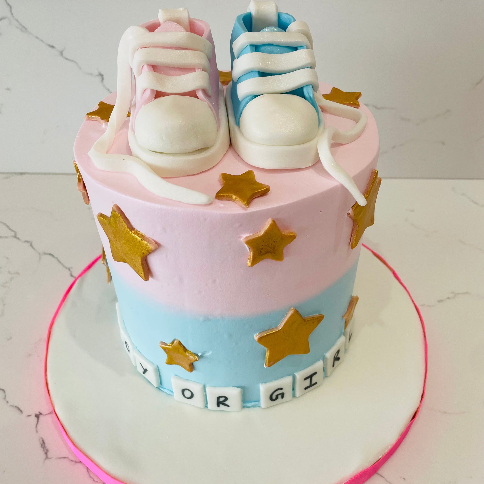 BABY SHOWER SHOES CREAM CAKE