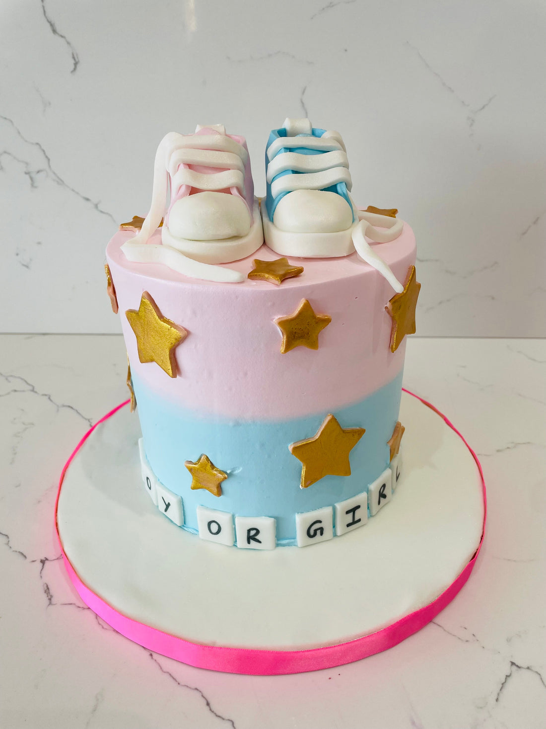 BABY SHOWER SHOES CREAM CAKE