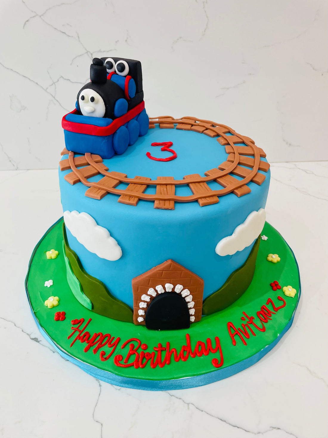 THOMAS & FRIENDS FONDANT CAKE