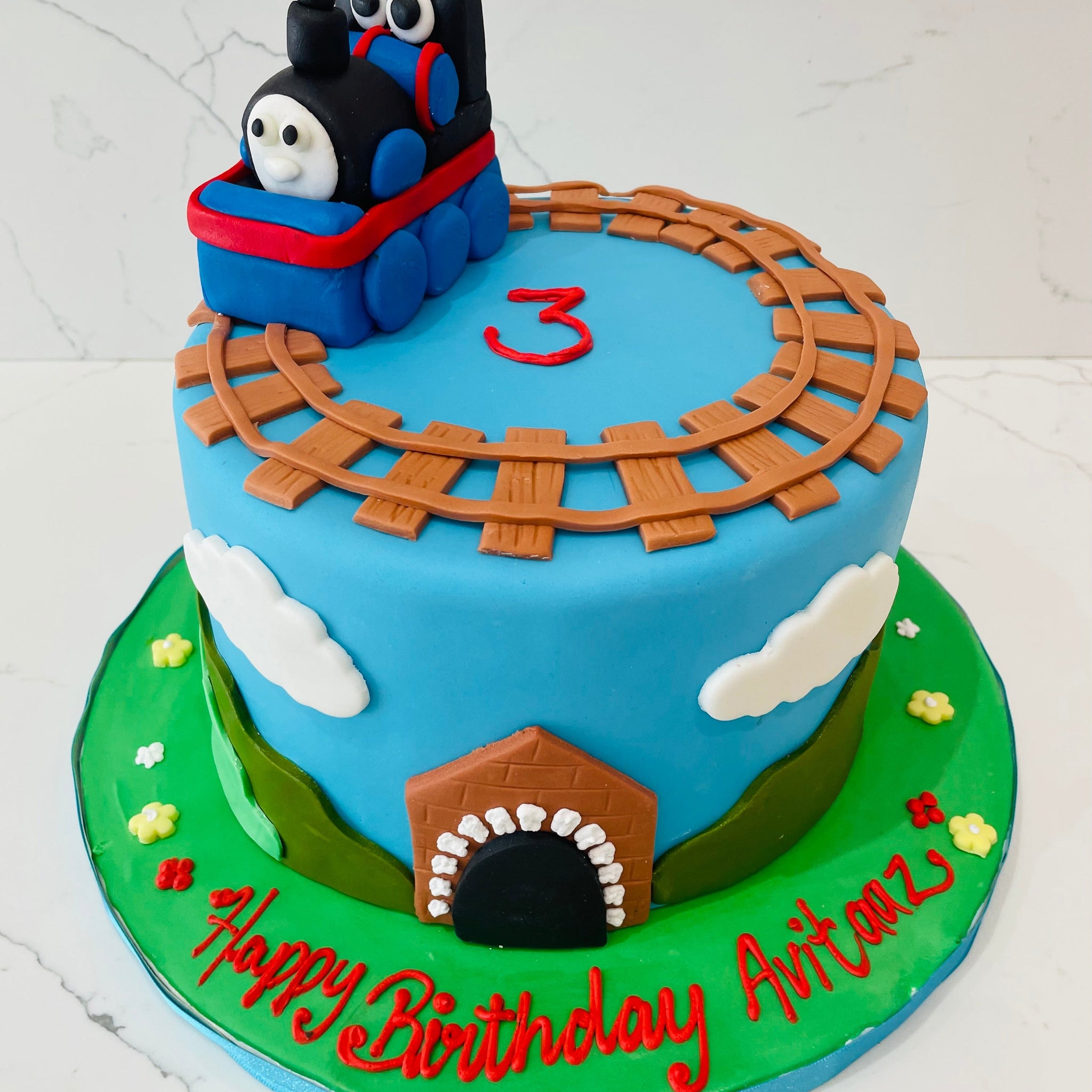 THOMAS & FRIENDS FONDANT CAKE